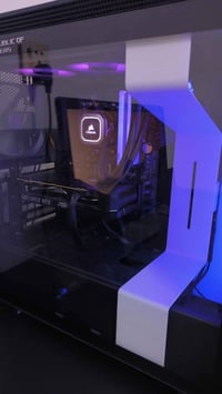 رايزن 5700X • RTX 5060 • تجميعة