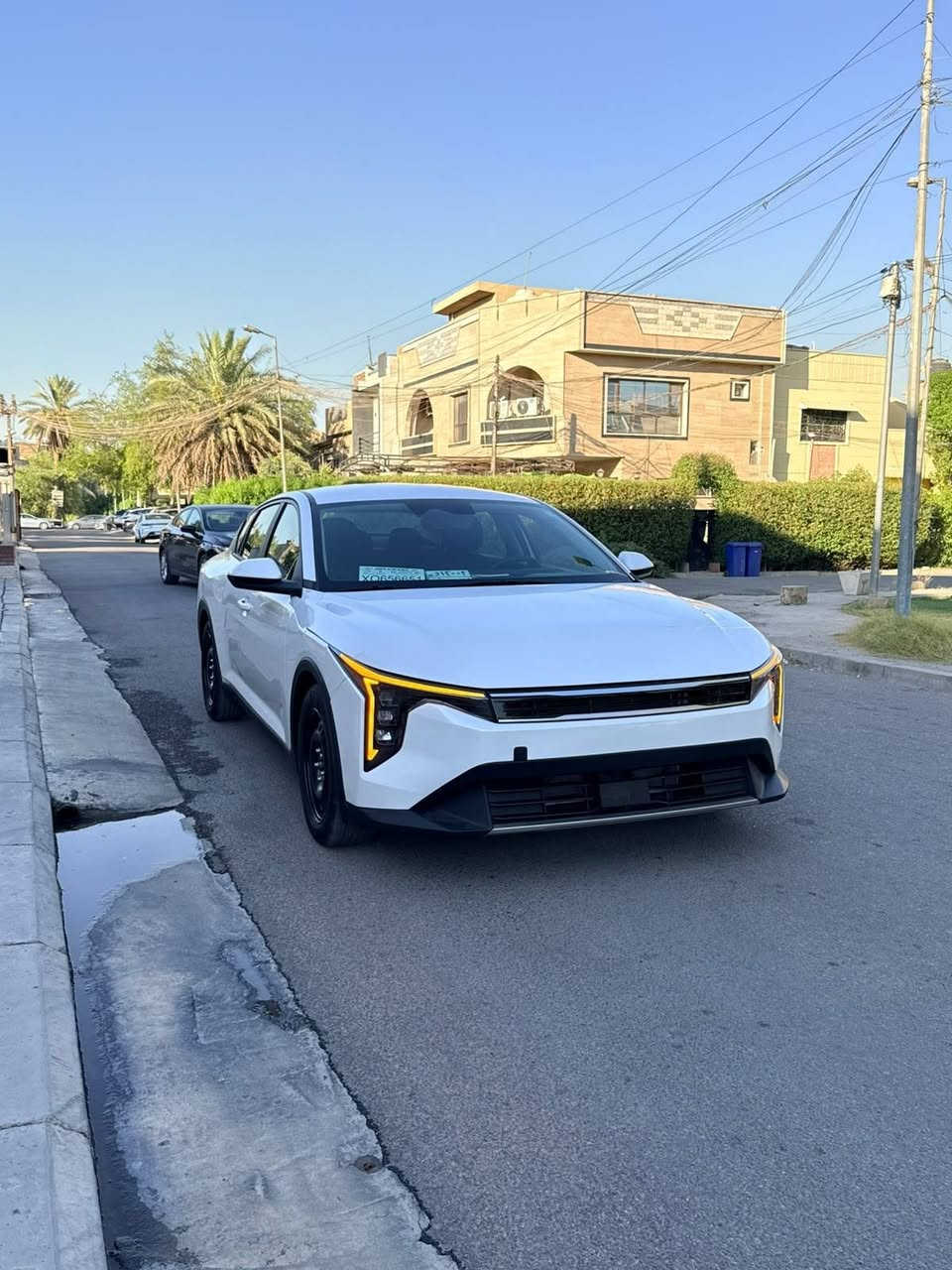 السلام عليكم KIA K4 2025 LX وارد امريكي
بصمة  / هندبريك دكمة  / لايت LED  / مكينة 2000 دوش / شاشة كبيرة متصلة ديجتال   / اوتو هولد / LED امامي وخلفي / قيادة ذاتية / كامرة دوارة / رادار تعديل مسار / اوتو بريك / مود درايف / تحكم ستيرن / كروس سرعة /مانع انزلاق / بلوتوث / اواكس / USB / ماشية 4000mi 
حادثه موضح بلصور مبدل بنيد ومصبوغ فقط السيارة شرط السونار بدون دواخل بدون شاصي بدون لغد ايرباك استيرن 
مكان السيارة بغداد البلديات 
للتواصل *********** 
ملاحضة السيارة بدون رقم دخول جديد

