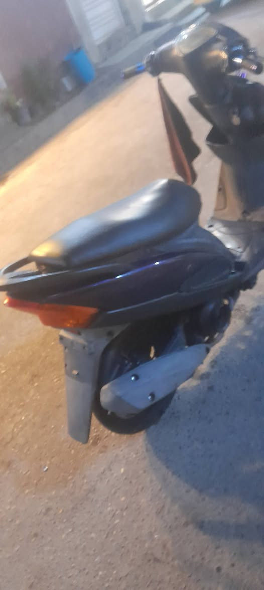 ماكس يوماها ياباني دراجه بلاديه
عدله لبيع سلف ابلادي كبريتر بلاديه دراجه ابلاديه 
باتري جديد دراجه سلف هندر نكره بكل وكت 
لايت هورن اشاير دراجه خير من الله 
دبلات رياضي ياباني مكاني بغداد الشعب حي البساتين 
سعرها 700الف بيها مجال بسيط  الاستفسار على هاذة الرقم: ***********
