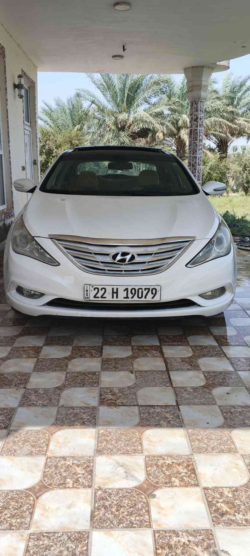 السلام عليكم
للبيع 
سوناتا موديل 11 خليجي رقم اربيل 
بيه جاملغ خلفي صبغ بدون معجون وجاملغ امامي وربع لبنيد وسونار موجود 
مكينه وكير حداديه تخم تاير تبريد جاهزه 
فول مواصفات بدون بصمه 
 سعره 110 وبيه مجال مكاني ديوانيه دغاره صدر الدغاره ***********
