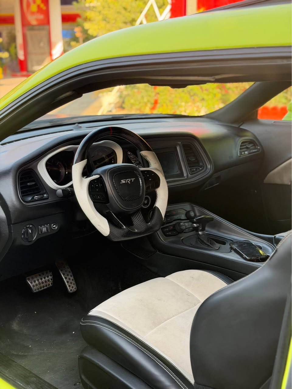 Dodge Challenger RT 2023 
سەیارەکە  گێڕ و مەکینە و کارەبایەتی و تەبریت بە شەرت . 
قەپات مواسەفاتە 
سڵاید 
بەسمە و شەخال 
گێڕ شەفت
ڕاداری پێش و دواوە 
سەیارەکە نموونەیە لە جوانیدا 
بێچاڵ و شوخت بێقوپاوی 
٣٤ هەزار میل 
دینار مەسرەفی نییە 
سەیارەکە کامل جایزە 
بۆ زانیاری نرخ تەلەفۆن بکەن بۆ ئەم ڕەقەمە 
*********** 
شوێن ڕانیە . رانية, السليمانية

