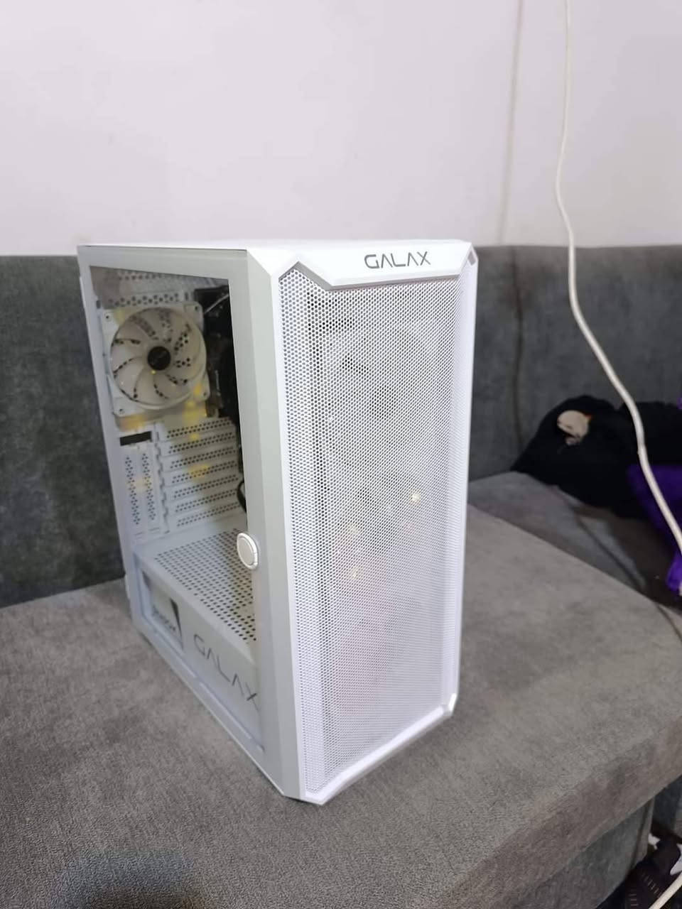 PC للبيع
القطع:1_معالج رايزن 5 5600g مع كرت داخلي vega7
2_مذربورد اسوس برايم b450m-a ii
3_مزود الطاقة من fantech shadow 550 watt 
4_رام 16 گيگا 8+8 black wolfg
5_ ذاكرة تخزين 512gb sata ssd kingspec
6_كيس galax 07 ابيض 
السعر 450 مع الماوس والواي فاي 
للعلم كل كوارتين القطع موجودة
مكاني النجف 
للاتصال واتساب ***********
