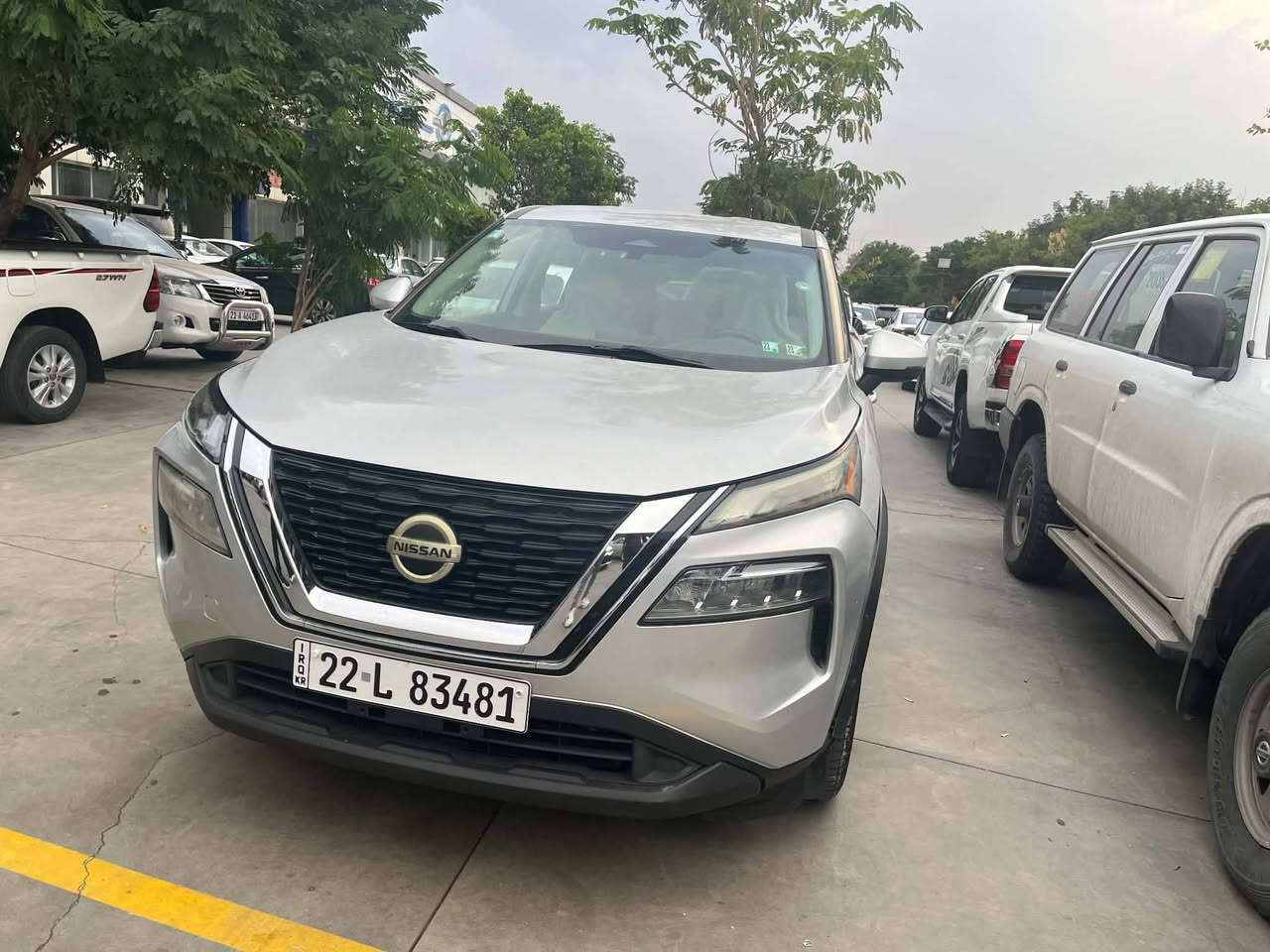 نسيان روج موديل 2022
SV AWD 
ماشية 75000KM
مواصفات دبل أكسل 
رقم اربيل سنوية ل2029
حساسات أمامية وخلفية و جانبية 
ظرر قطعتين صبغ بونيد وجملغ صفحة السايق 
ادامة كاملة 
محرك مفتوح 
كيرومحرك شرط الفحص مابية تبخير
السعر 140بيه مجال 
مكان السيارة سلمانية كلار
رقم الهاتف ***********
