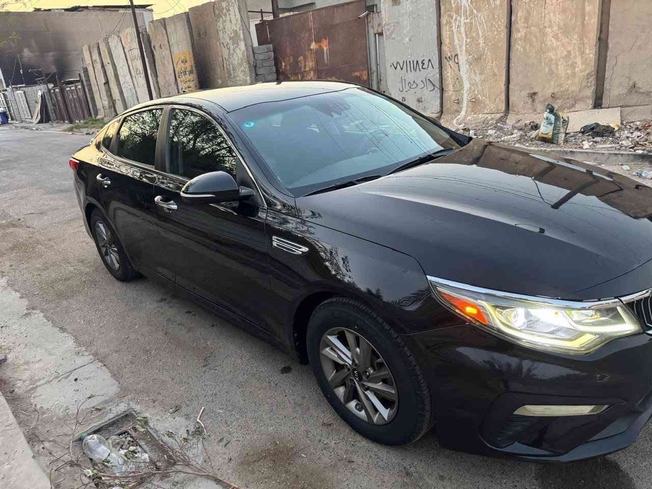 سلام عليكم كيا اوبتما للبيع موديل ٢٠٢٠ رقم بغداد وارد امريكي تبديل بنيد فقط ولدعاميه بدون دواخل باقي سياره مكفوله سياره جاهزه تخم تاير حداديه جاهزه تبريد ثلج تحكم ستيرن جهتين رادار حساسات كامره خلفيه كير مكينه مامفتوحات مكان بغداد السيديه السعر ١٤٠ وبيه مجال ***********
