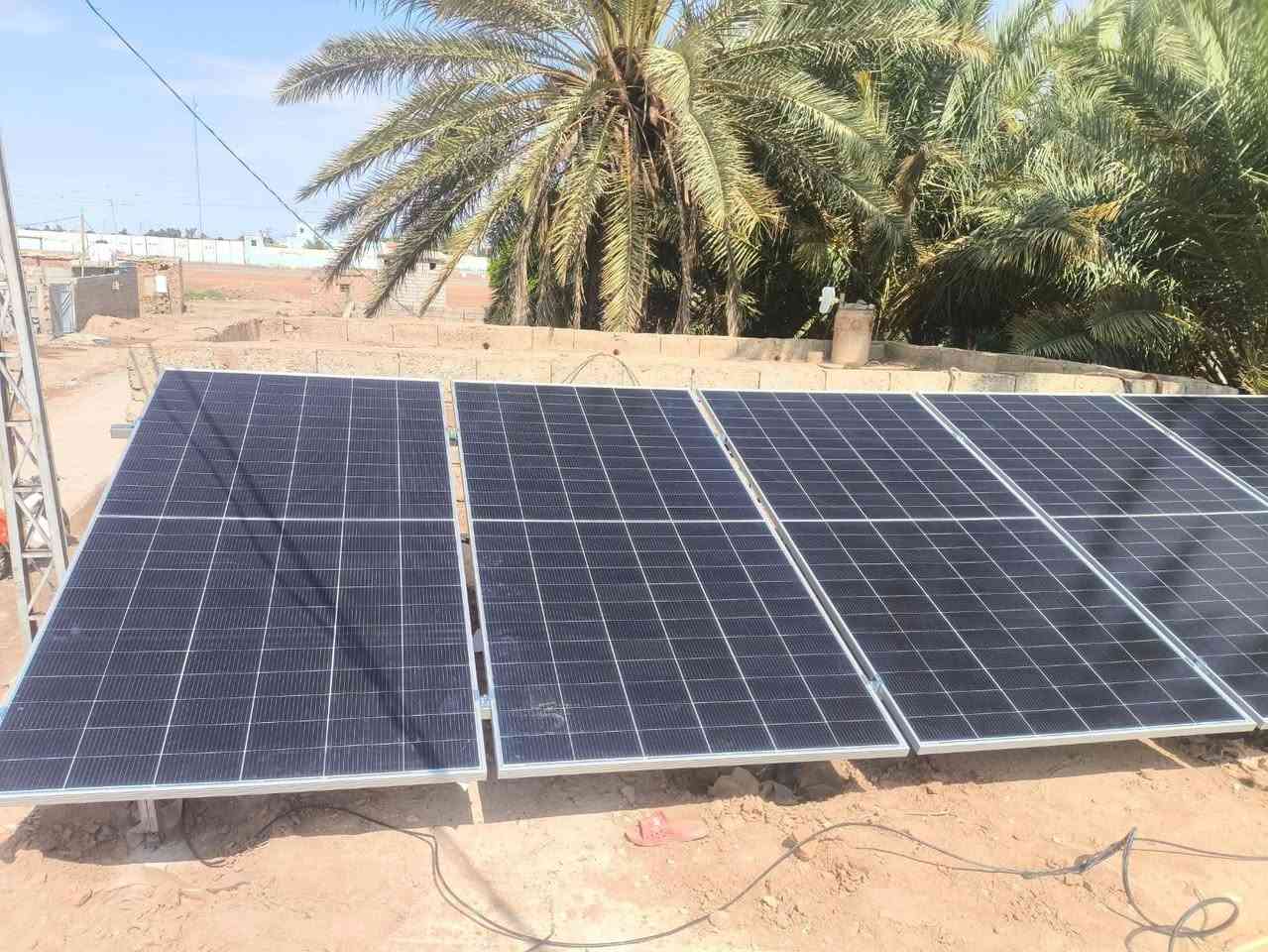 اليوم الخميس الموافق 03/10/2026
تم بعون الله إكمال نصب  وتشغيل منظومة للطاقة الشمسية في #قضاء_مندلي #الجسر 
_ تجهز 10 أمبير نهارا  5 أمبير ليلا وتتكون المنظومة من:-
1-ألواح شمسية عدد 5 قدرة اللوح الواحد 640 واط
2- بطارية نوع ليثيوم قدرتها 5 كيلوواط 
3- أنفيرتر  قدرته 6 كيلو واط
4- بورد خاص بالمنظومة متكامل الحماية
5- هيكل حديد مغلون مقاوم للصدا

#ملاحظه: لانعمل ببطاريات التجميع الرديئة

بإدارة كل من
#عمر #ياسين
#حسن #شيرازي
للأستفسار أكثر الأتصال او مراسلة الأرقام  التالية. ‏
***********
***********
