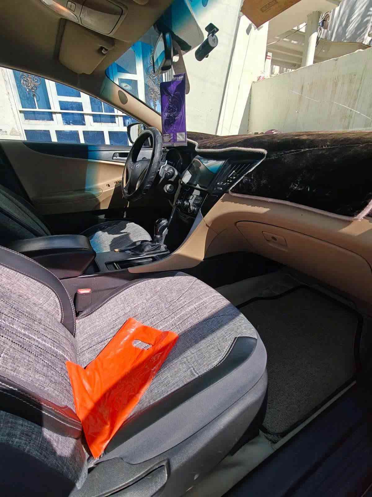 هيونداي سوناتا خليجي 2014
مكفولة من الضربات والصبغ والتبديل
محرك 2.4L
رقم أربيل إنكليزي
السيارة باسمي مباشرة
المحرك الحالي مشتري نظيف جداً ومركب قبل أكثر من 5 أشهر وكلفني 16 ورقة
السيارة استعمال شخصي وإدامة مستمرة ومضمونة للسفر
تبريد قطعتين
كشن كهربائي
شاشة
شفتات ستيرن
تحكم ستيرن
كاميرا خلفية
حساسات خلفية
إشارات بالمرايا الجانبية
مرايا جانبية تنطوي كهربائياً
نظام ECO لتوفير الوقود
داخلية نظيفة
اللون أسود
السيارة جاهزة للفحص والسونار مرفق مع الصور

السـعـر /110. وبيها مجال أن شاءالله 

مكاني : بابل المسيب
رقم صاحب السيارة : ***********
