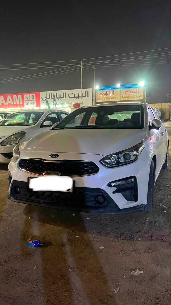 السلام عليكم

للبيع سيراتو او k3 
موديل 2020
فول للاخير ماعده الفتحه 
محرك دوش كير At
بصمه ابواب وبصمه تشغيل كشنات جلد تبريد وستيرن تدفئة 
خروج عن المسار مري شفط ومودات قياده وهواي بيها مواصفات سياره جديدة وكلشي بيها جديد حداديه وكهربائيات ومابيها نقص اي شي 
مكان البصره 
للاستفسار واتساب فقط ***********
