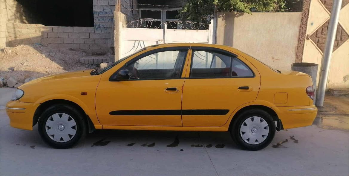 نيسان سني 2001 فول نضافه محرك كير عادي تايرات جديد صدرجديد مفوله دفتر بانزين بيه الستفسار اتصل صاحب السياره ***********. العنوان الصياده الجديده السعر ٥٨ او بيه مجال للشراي
