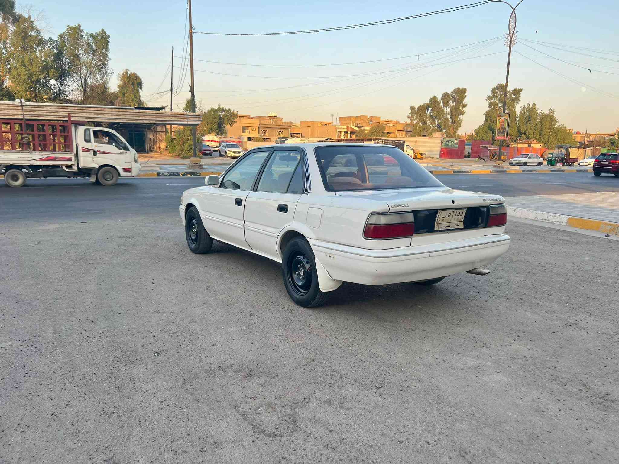 سلامً عليكم كورلاه موديل 1991سياره مكفوله من ضربه وتبديل بيه صبغ حزم فقط بدون ضربه كير ومكينه مكفولته تخم تاير جديد صدر مامي وخلفي جديد سياره جهزه وكل نقص مابيه سياره بسمه سنويه إلى 28مشروع وطني كير وتماتيك السعره 39. مكاني بغداد بلديات وهذ رقمي ***********
