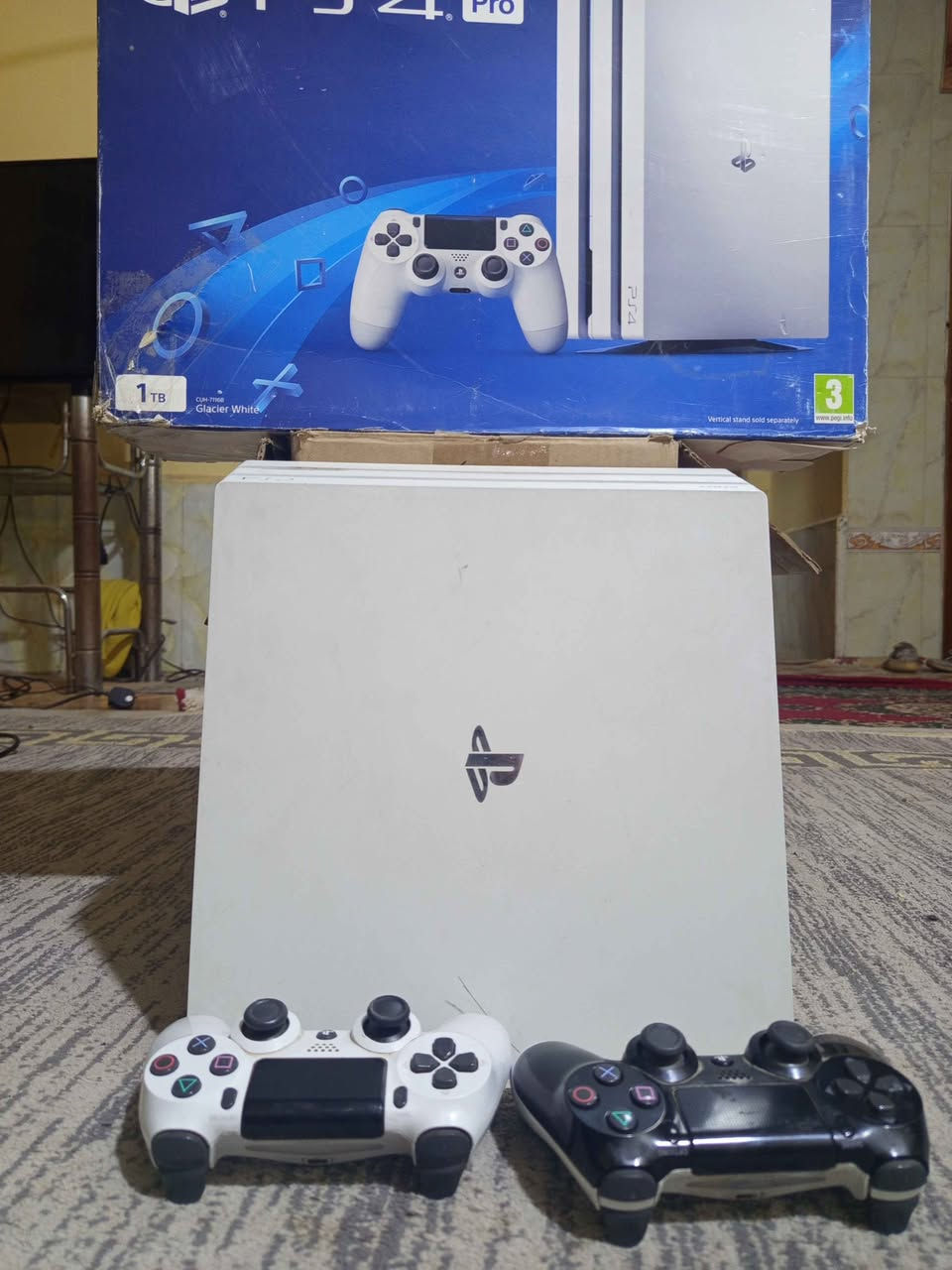 PS4 Pro 
البلي شبه جديد باندل (لون مميز)
تهكير النظام 9.00 ويعد اول و أفضل تهكير مستقر 
الهارد واحد تيرا و يحتوي على 20 لعبة داخل الجهاز 
الجهاز مفتوح لغرض تبديل معجون لا اكثر تفحص و تتاكد 
*********** القرنة, البصرة
