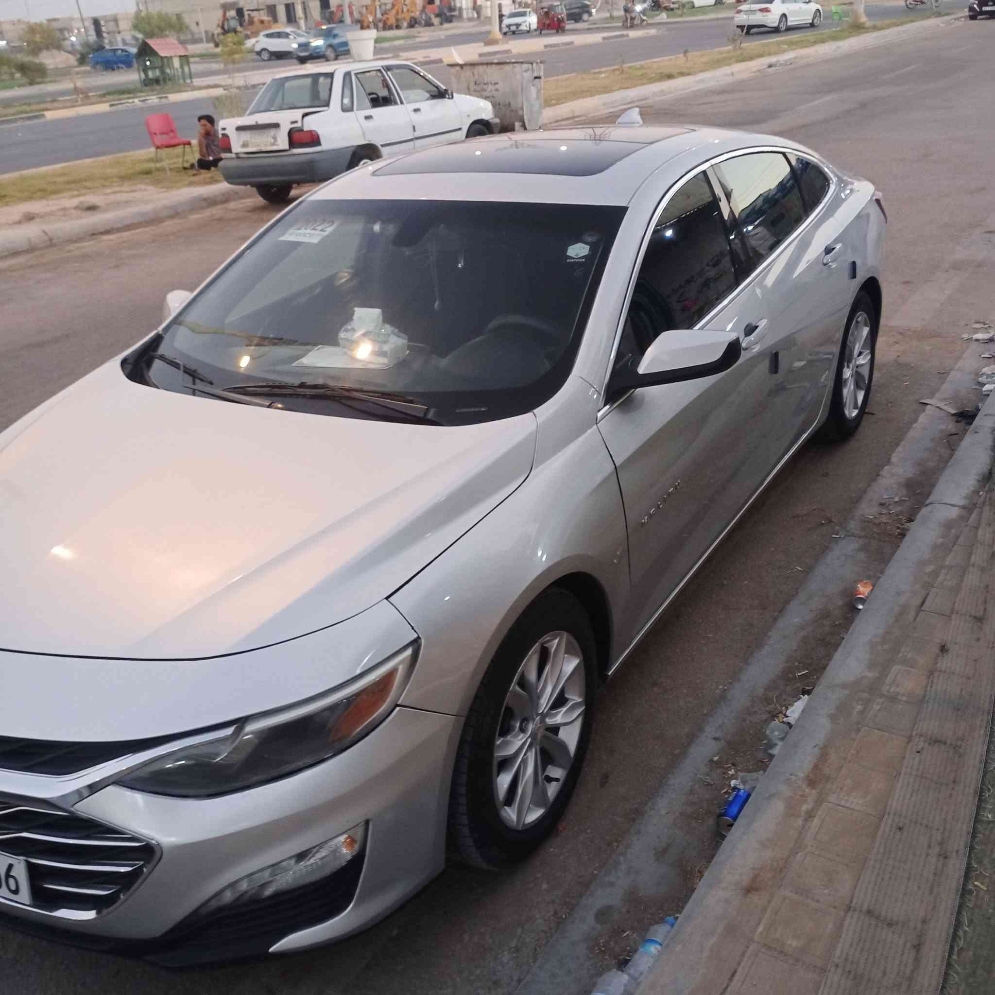 سلام عليكم  ماليبو فول مواصفات موديل واحد وعشرين  مبدل بيه جملق وبنيد  بدون ايرباك بدون داخل  سياره جاهزه اي نقص مابيه رقم سليمانيه مداور ثاني يوم  بيع مستعجل السعر 105 مكان السياره كربلاء   متواجد واتساب  ***********
