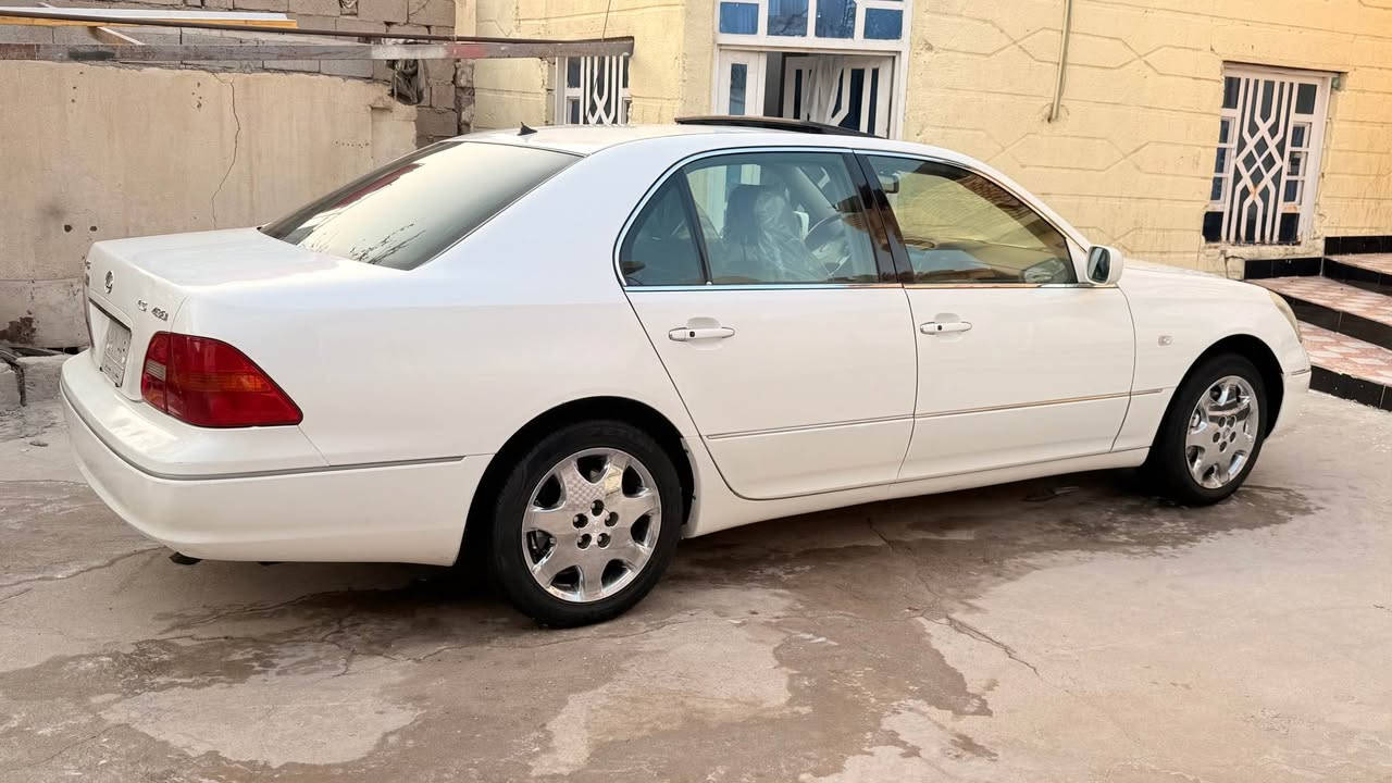 لكزز 2002 
LS430 اصل خليجي فول مواصفات  1/1 كفاله ضربه والصبغ وكافه الاصواليات سياره جديده معنى الكلمه رقم بصره تحويل ثاني يوم  سياره تحفه مكينه توني شاده زيرو 8V/4000 حداده نافضه من طول لطول تبريد ثلج تخم تاير ويل كب كروم داخل بيجي جلد جلد فتحه ثلاجه تبريد تدفى بالكشنات 6 بصمات بيبان شفط شاشه كامره مثبت سرعه ستيرن كهربائي تحكمات فول الاخير وسياره ناعمه وتخبل بالعافيه ع الياخذها عنواني البصره *********** سعرها 118ورقه البصرة, العراق

