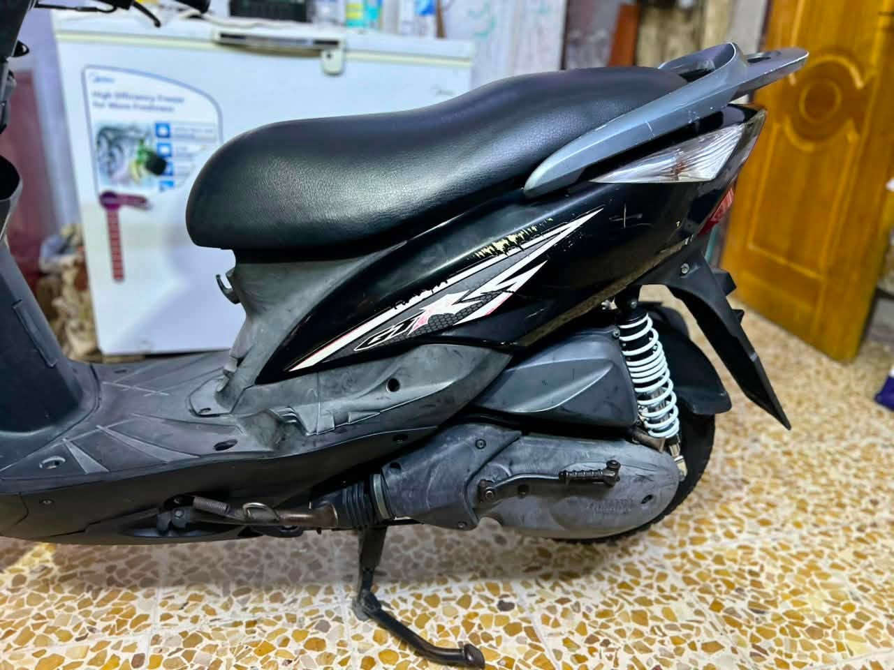 دراجع ثعلب رمبه دراجه شلعه معدل ونضيفه مكينه ماتنسمع مكفوله بيها كلج رياضي مناقصها شش مكان الحريه 

***********
