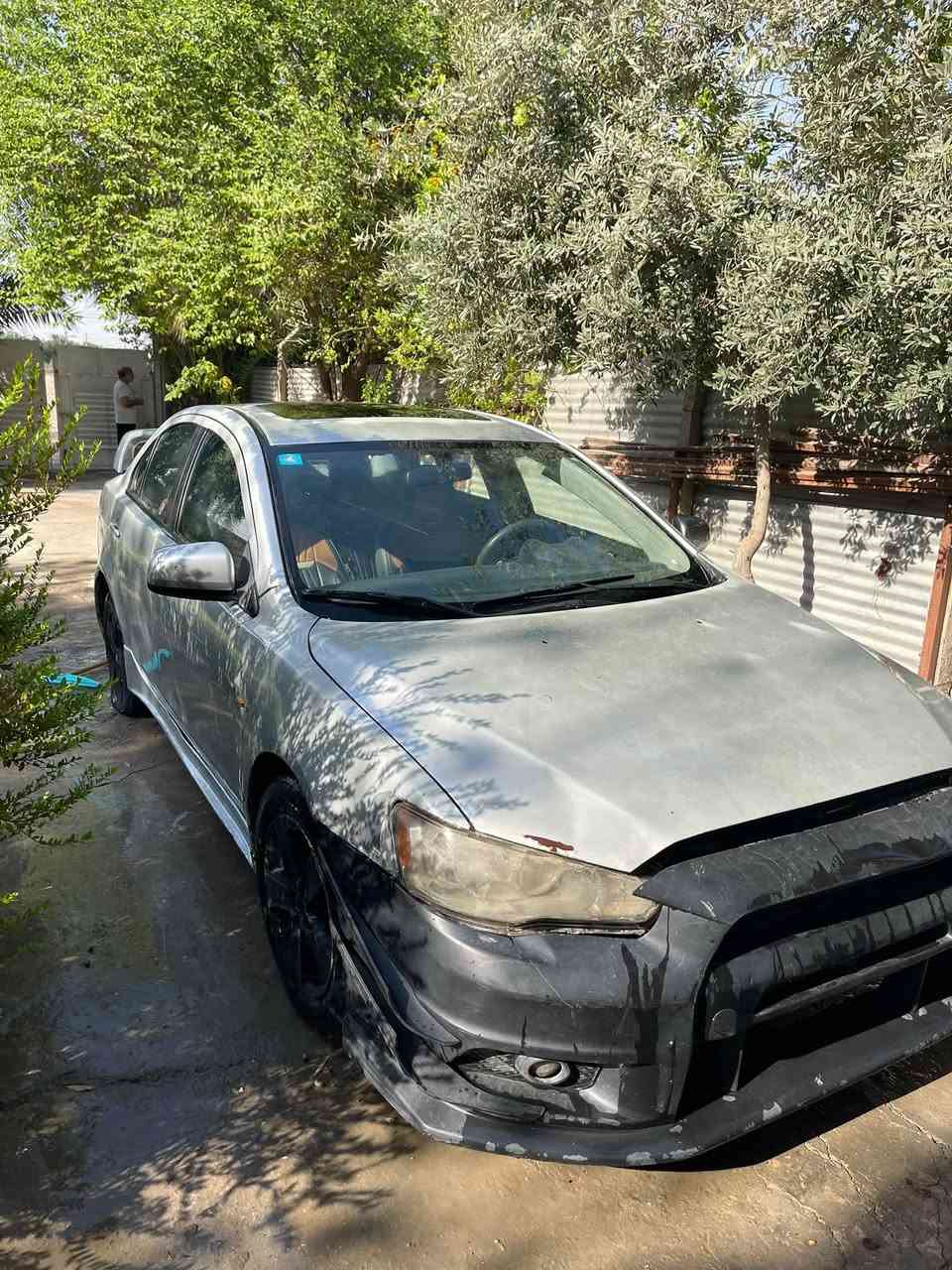 السلام عليكم
لانسر قرش موديل ٢٠٠٨ 
وارد امريكي مكينة ٢٠٠٠ بحالة جيدة بدون تبخير 
  كير CVT بحالة جيدة 
السيارة صار بيها حادث بجم قبل فترة وعلساس اعمرها بس وقت ماكو كملت السمكرة و بيها شغلات نقص مثل كومبريسر وصبغ جارد ونواقص تجي وتشوفهن بعينك 
القطع الي تبدلن كلهن مال كصة راديترات ومراوح مال كصة 
رقم السيارة مشروع وطني انبار 
السعر ٥٥ وبيها مجال للشراي 
مكان السيارة الغزالية 
***********
