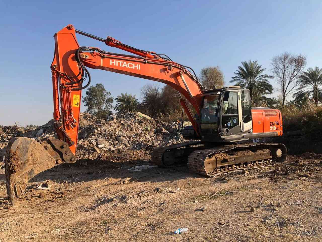 السلام عليكم 
حفارة للإيجار للإيجار مكان الحفارة بغداد اطلع جميع المحافظات موجود جميع أحجام الكيلات مع نقار *********** $ ***********
