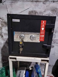 ارتفاع 40 داخل 40 عرظ4 الاصليه مكلن الشعب الثعالبه 07738188663