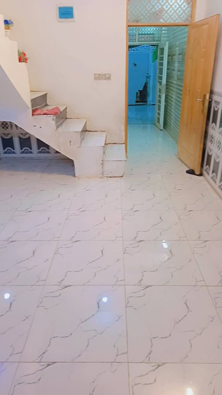 يا الله البيت بل الاقصاد البيع مساحه 140متر طابو زراعي سند 25 عنوان شارع الاصب مقابيل ملحق قريت الغدير عمود 327بناء جديد بيع بل قصاد 45مقدمه 15وكل شهر 500بيع نقد 38 الاتصال *********** يوجد لديناء بيوت لاجار
