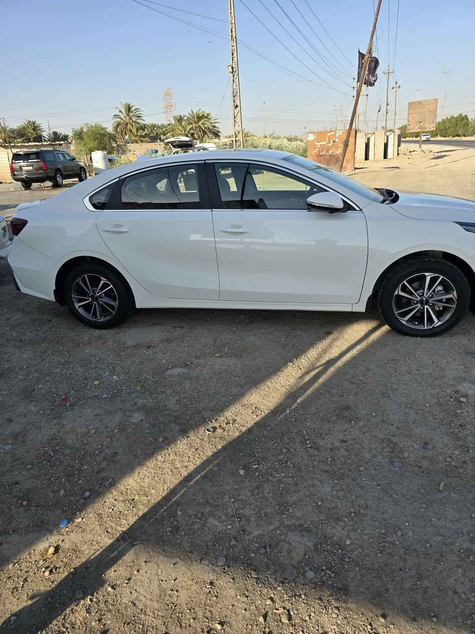 سيراتو موديل 2024 جديده كلش كفاله ماشيه قليل رقم بغداد مداور سعر 180 للتواصل ***********
