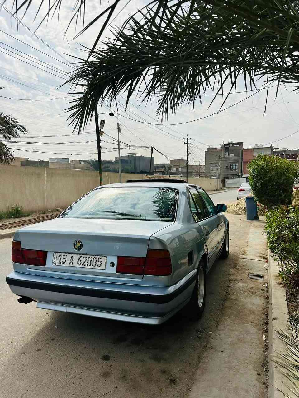 بي ام ٥٢٥ • ٦ سلندر • كير اوتو