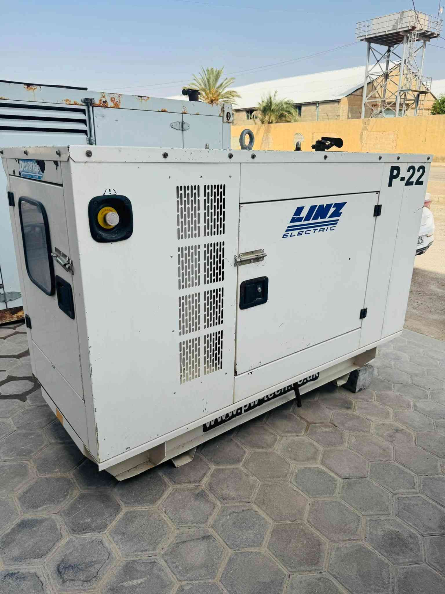 مولدة ديزل • بيركنز • 22KVA