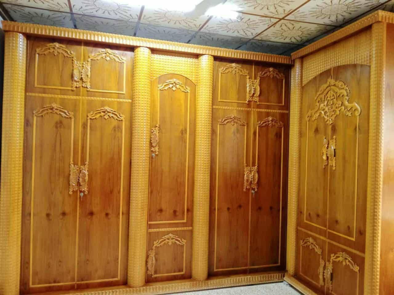 السلام عليكم
 غرفه للبيع السعر خاص المكان ناحيه الشوره
رقم الهاتف ***********
