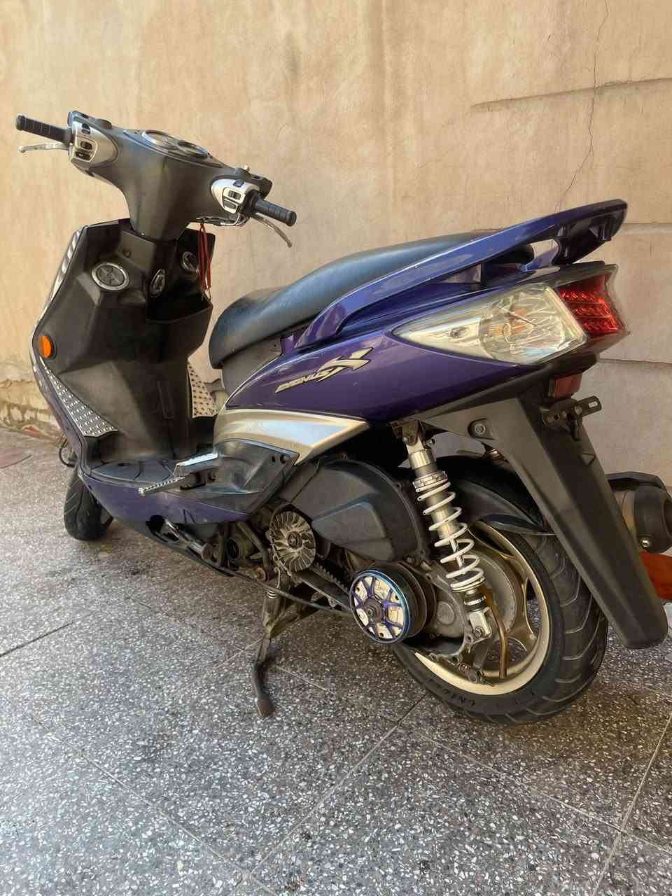 سكنس فحل كولد طلاعات بنفسجية
كلجات امامي خلفي رياضي
دبل خلفي RPM هوة رياضي
مكاني بغداد شعب شارع صحه
***********
ملاحضه دراجة مكينه 58 ونص
