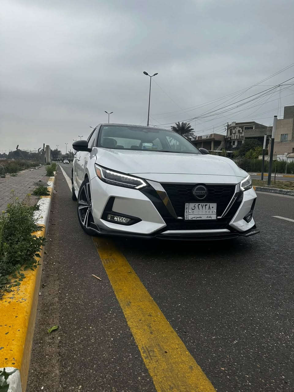 السلام عليكم
2021 NISSAN SENTRA SR PLUS
للبيع 
السيارة فول الفول اعلى فئة بسنترا SR بلاص 
 تو كلر 
الموديل: 2021
المسافة:45mi

حادث السيارة : حادث خلفي وموجوده صور 

السيارة نظيفة ومنصوبة احلى من الصور بهواي

المواصفات:
بصمة تشغيل + بصمة ابواب 
تشغيل عن بعد 
تحكم ستيرن كل الجهات 
شاشة حجم كبير + كامرة دوراة
ابل كار بلي واندرويد اوتو 
فتحة سلايد روف
لايتات زينون عالي ناصي وليد اشارة ونهاري 
اشارة بلمراية + حساس بلمرايا جانبية 
كشنات جلد +تدفئه
5كامرات 360 درجة
سستم سماعات BOSE 
ستيرن سبورت حرف D + تدفئة ستيرن 
وثلاث وضعيات للقيادة سبورت +نورمال +ايكو 
رادار امامي اوتو بريك 
رادار جانبي وخلفي +حساسات خلفية 
نظام تحديد مسار للسياقة الاكترونية
قيادة ذاتية 
مانع انزلاق + كروز سرعة 
حجم المحرك 2000 cc
وبعد بيها هوواي مواصفات 
 السعر 147
مكان السيارة بغداد الكرخ  للاستفسار***********

