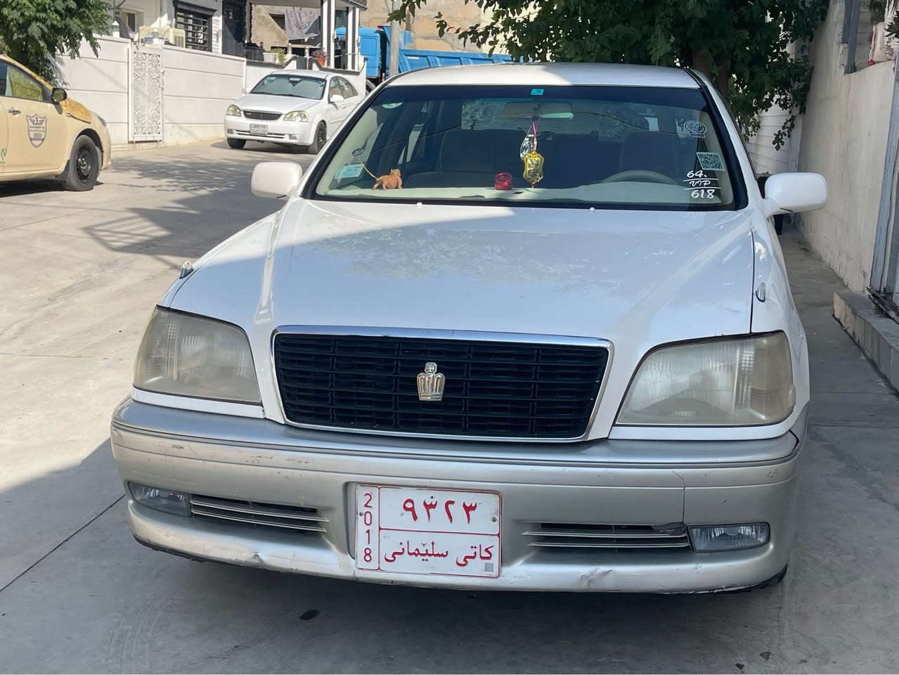 سەرەتا بە ناوی خوا 
مەلیکە براوە براوە 
مەلیکە براوە بۆ فرۆشتن نمونەی لۆکی و جوانی براوە 
٢ دوگمە 
مۆدێل ٢٠٠٢
دوا کریستال 
مەکینە D4گەورە 
سەقفی وەک شوشە 
پێش و دوا لۆک لۆک 
ناونیشان سلێمانی 
ژمارە تەلەفون:***********
تکایە تەلەفون کەن جوابی نامە نایەمەوە 
سعری ٣٨ گەلا و معامەلە السليمانية, العراق

