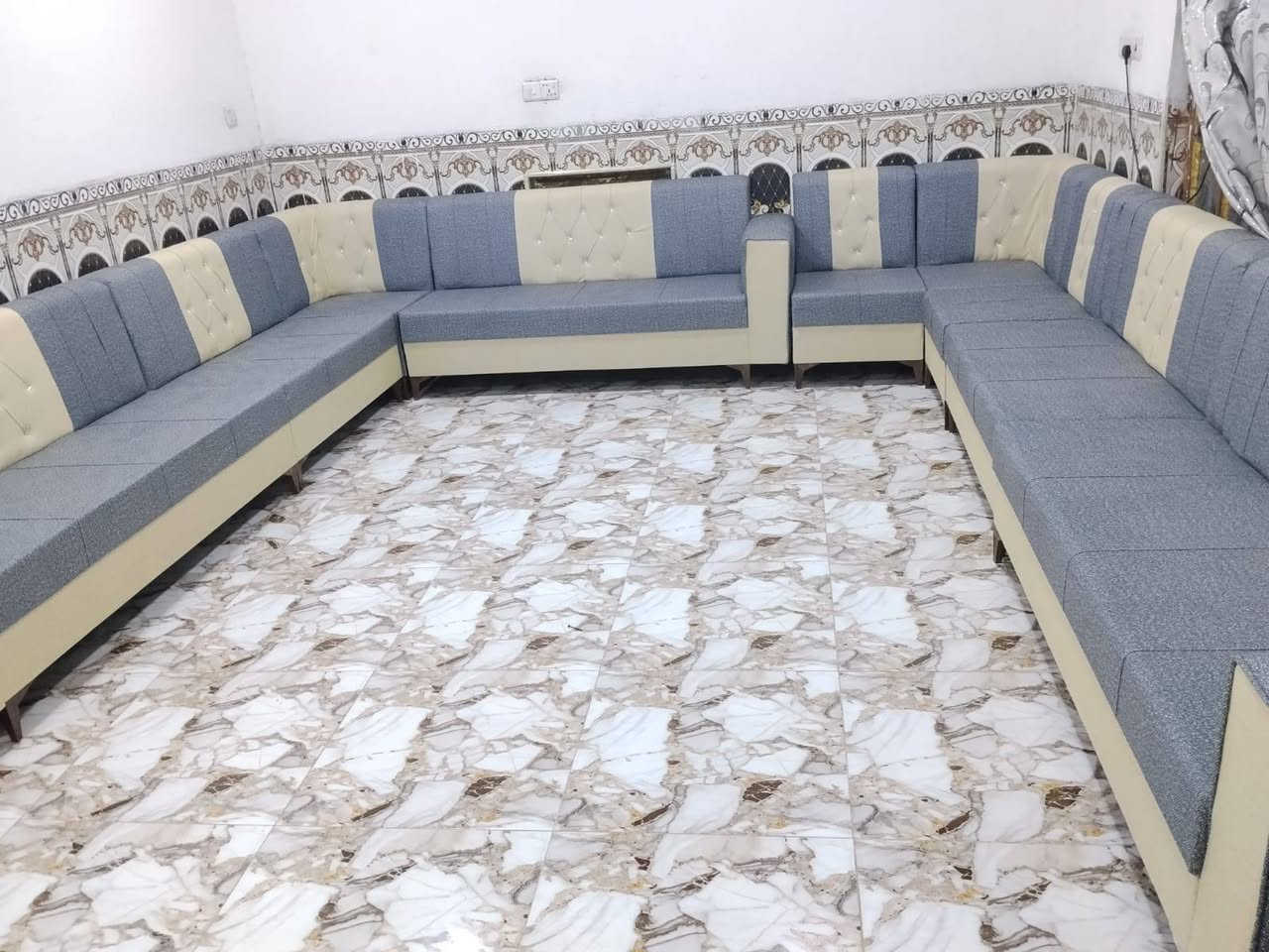 السلام عليكم ورحمة الله وبركاته
دواوين حسب الطلب بأنسب الأسعار ***********
