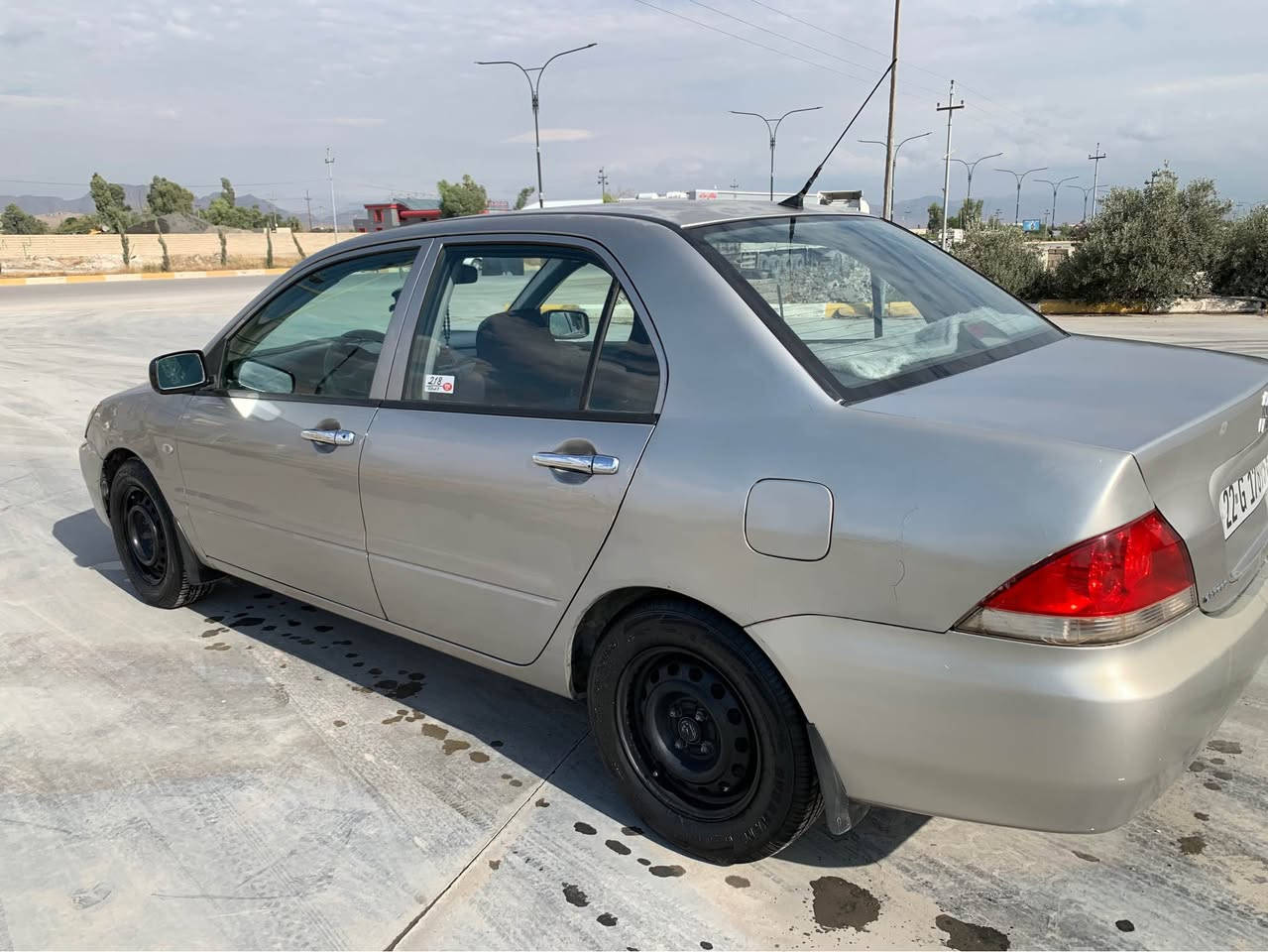 لانسەر 2008 ڕەقەم اربیل 
ئۆتۆماتیک مکینە بچوک 
سەنەوی2030
بێ کاڵ بونەوە 
4 جام کارەبایی 
قفڵ مەرکەزی 
گێڕ و مەکینە و تەبرید بەشەرتە
5 پارچەی بۆیاغە بێ ناو گرتن 
نرخی 64گەڵاو معامەلەیەکی کەم
شوێن چواقورنە
*********** رانية, السليمانية
