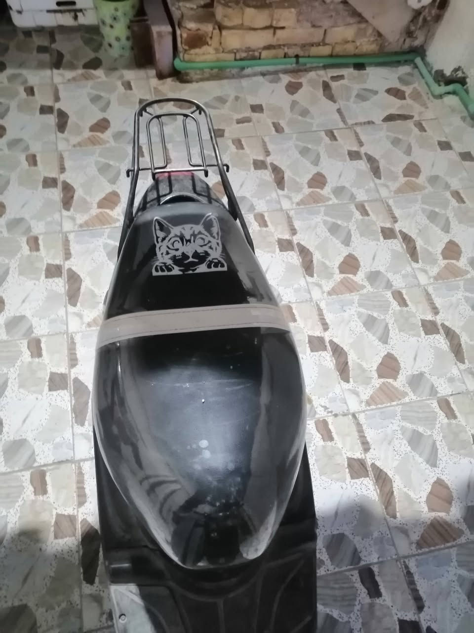 السلام عليكم بيع مستعجل دراجه بيجي فحل صفر جاج كهربائيات كلهه شغاله مكينه مكفوله شاصي مكفول نضيفه بمعنه الكلمه السعر 450 وبيهه مجال قليل كلش العنوان الرميثه وهذا رقمي *********** بي واتساب
