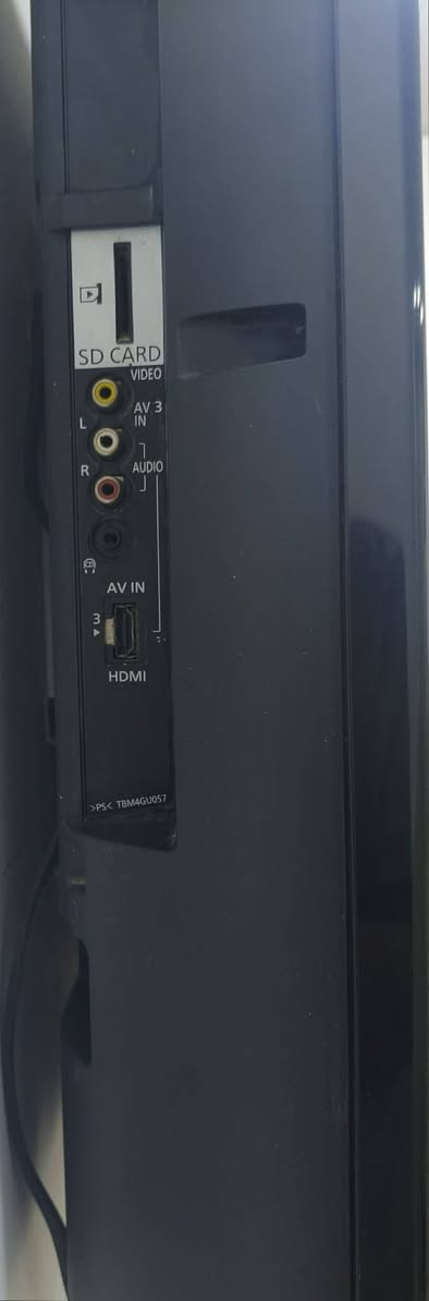 شاشه نوع Panasonic اليابانية حجم 42 نضيفه للاستفسار اتصال ع الرقم ***********
