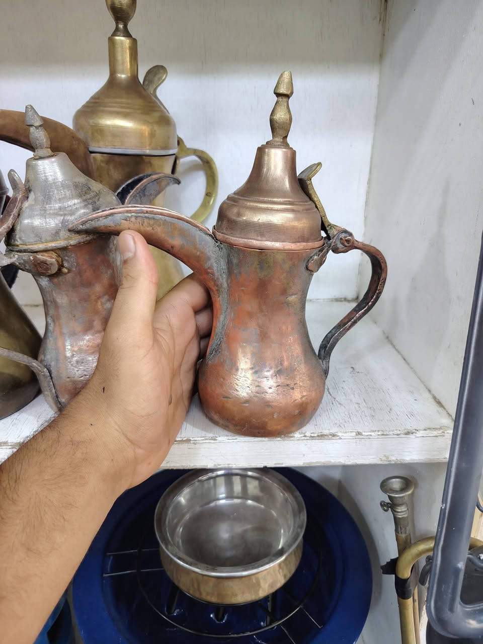 سلام عليكم
دالال بغدادي قديم جدآ قياس ٢٥ و ٢٣ تحف قديم ناحس أحمر طرق يدوي بدون ختتم سعرهن ١٨٠ الف توصيل موجود ***********
