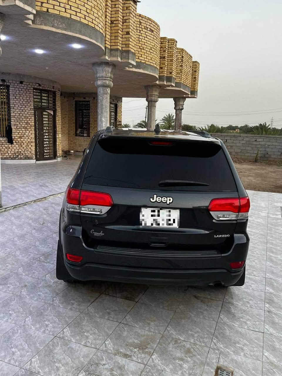 جيب كراند شيروكي (ادوات)
موديل 2015 فول ما عدى الفتحة
دخول جديد كصة جنطة وشغلها باجات
السيارة داخلة جديد بعدهي بريحة الشركة 
مكينه كير بالجيس تجي وتشوف بعينك 
تبريد ثلج تخم تاير جديد 
العنوان ناصرية مركز
السعر 78 وبي مجال
***********
