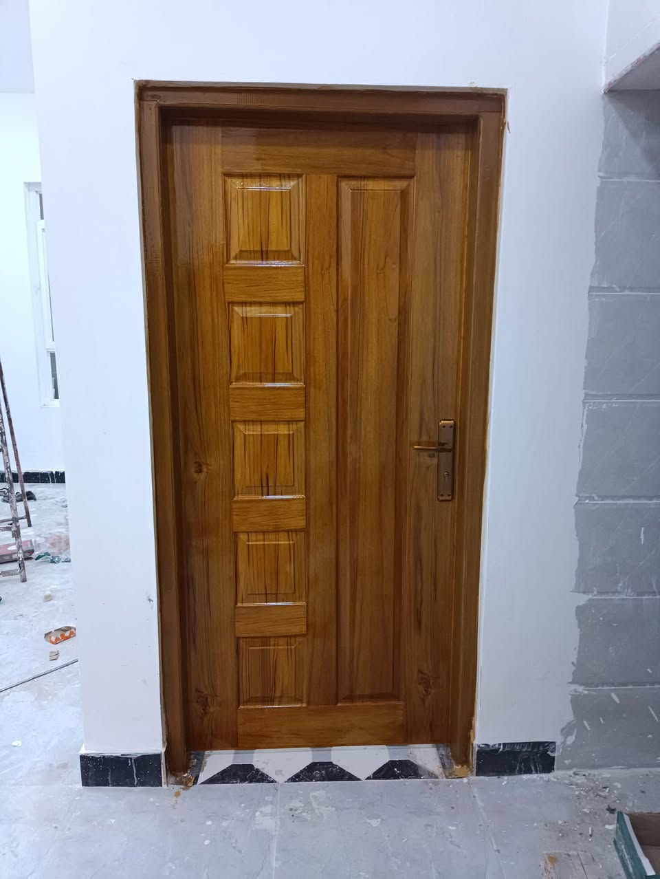 ابواب طبع النقش والون حسب الطلب الخالص حي الجنود مقابيل الصوره ***********
