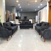 معرض باسم • قضاء الدور • كنب
