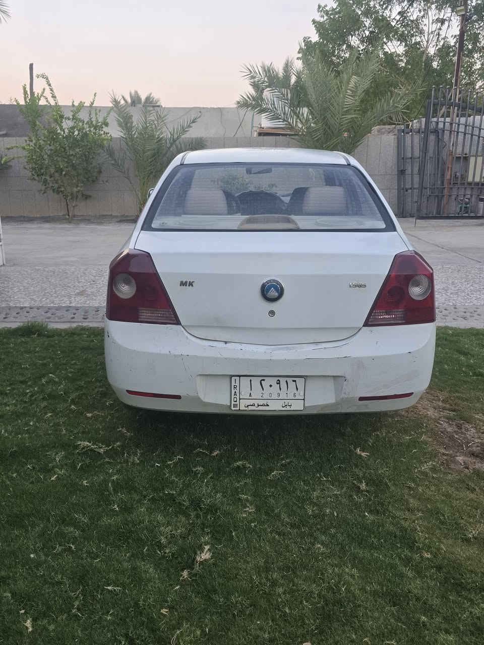 سلام عليكم من رخصة صاحب الكروب المحترم عندي جيلي ام كي مكفوله ماشيه ١٦٤ حقيقي موديل ٢٠١١ رقم بابل بأسمنه السياره سنويه ل ٢٧ مكينه كير حداديه تبريد تخم تاير جاهزه كهربائياته شركه ماكو شي مايشتغل بيه مكاني بابل سعره ٣٨ وبيه مجال لطيبين حك الجيه ***********
