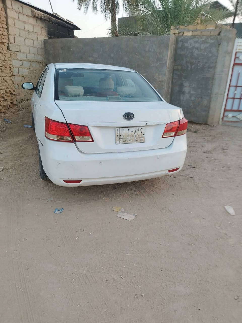 بي وايدي موديل ١٢سعره ٣٢وبيه مجال ***********  ***********
