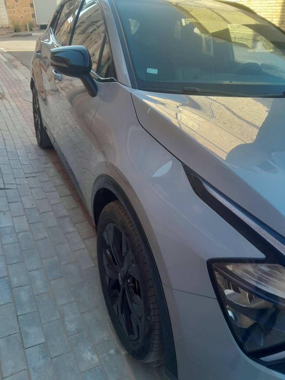 سبورتج خليجي موديل ٢٥ مكفوله من الشخط ماشيه ١٥ الف بلاك اديشن معروفه مواصفات البلاك رقم أربيل الدولي بيع اومراوس السعر ٢٢٥ وبيها مجال بسيط السياره موجوده بكربلاء هاتف ***********
