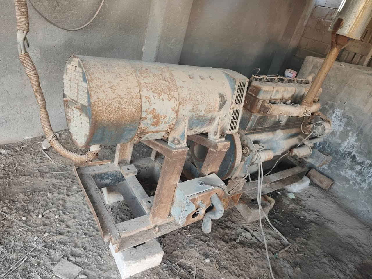 السلام عليكم ورحمه الله
مولدة هندي 6 بستم  50kv
 المولدة متروكه 
 مكانها بالديوانية 
 للاستفسار الاتصال على الرقم التالي  صاحب المولده
***********
