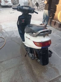فراشة • جاهزة • باتري