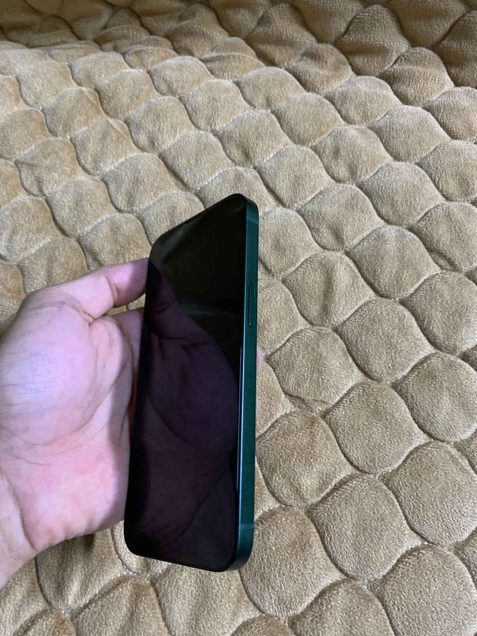 ايفون 13 • ١٢٨ جيجا • بطارية ٩٤٪