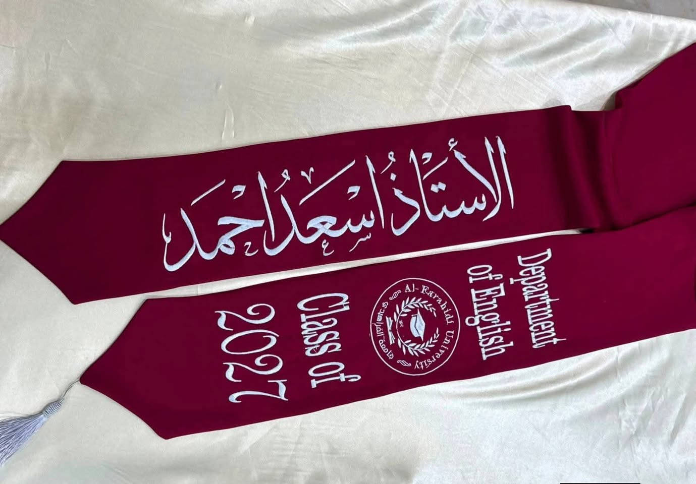لا توجد تفاصيل

نص مكتوب في الصور:
- هاند ميد ايات لمسات فنية لكل مناسبة يوجد لدينا: كوشات اعراس زي تخرج جامعي بوكيهات ورد تجهيز مناسبات للتواصل و الحجز: 0216 628 0782