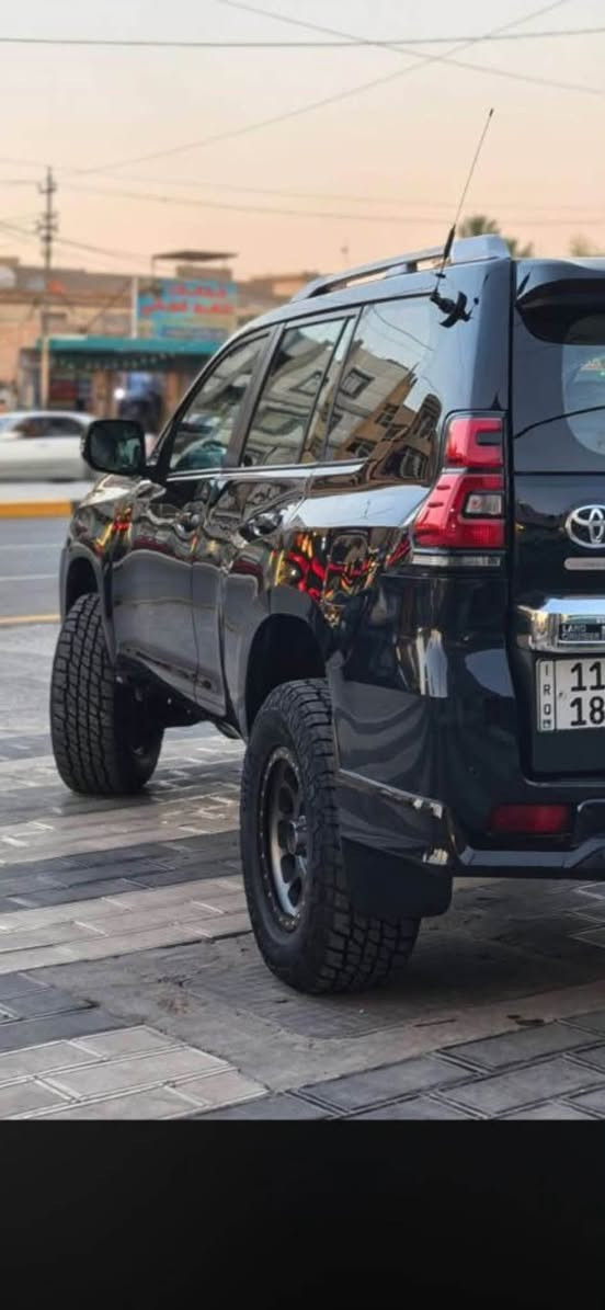 📢 للبيع تخم إطارات جبلية عدد أربعة  (All-Terrain A/T)
للبيع طخم إطارات جبلية بحالة ممتازة، مناسبة للطرق الوعرة والسفر والاستخدام اليومي، 
وتتميز بثبات وأداء قوي.

✅ الحالة ممتازة ونظيفة جداً

✅ نسبة الاستهلاك: قليلة

✅ جاهزة للتركيب والاستخدام مباشرة

💰 السعر:   (  13 ورقة ،،،،،، 

يعني ألف وثلاثمائة دولار   وبيهن مجال )

📞 للتواصل والاستفسار:

***********

واتساب

