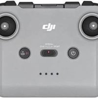للبيع  درون نيو وان  مستخدمة وياهة جهاز من شركة dji الدرون نضيفة وياهة...