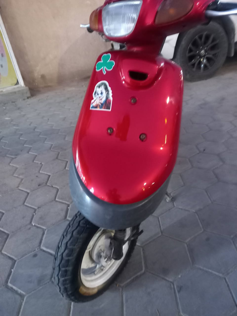 السلام عليكم دراجه بطه لبيع نضيفه معدل شلع مكينه خرسه لاصوت كير ولا روله تايرات جدد وياله جدد شلعه شك الكاع شاصي مكفول مكينه ناعمه كله شغال سعره ٢٢٥وبيه مجال الاستفسار مراسله الصفحه او رقم ***********
