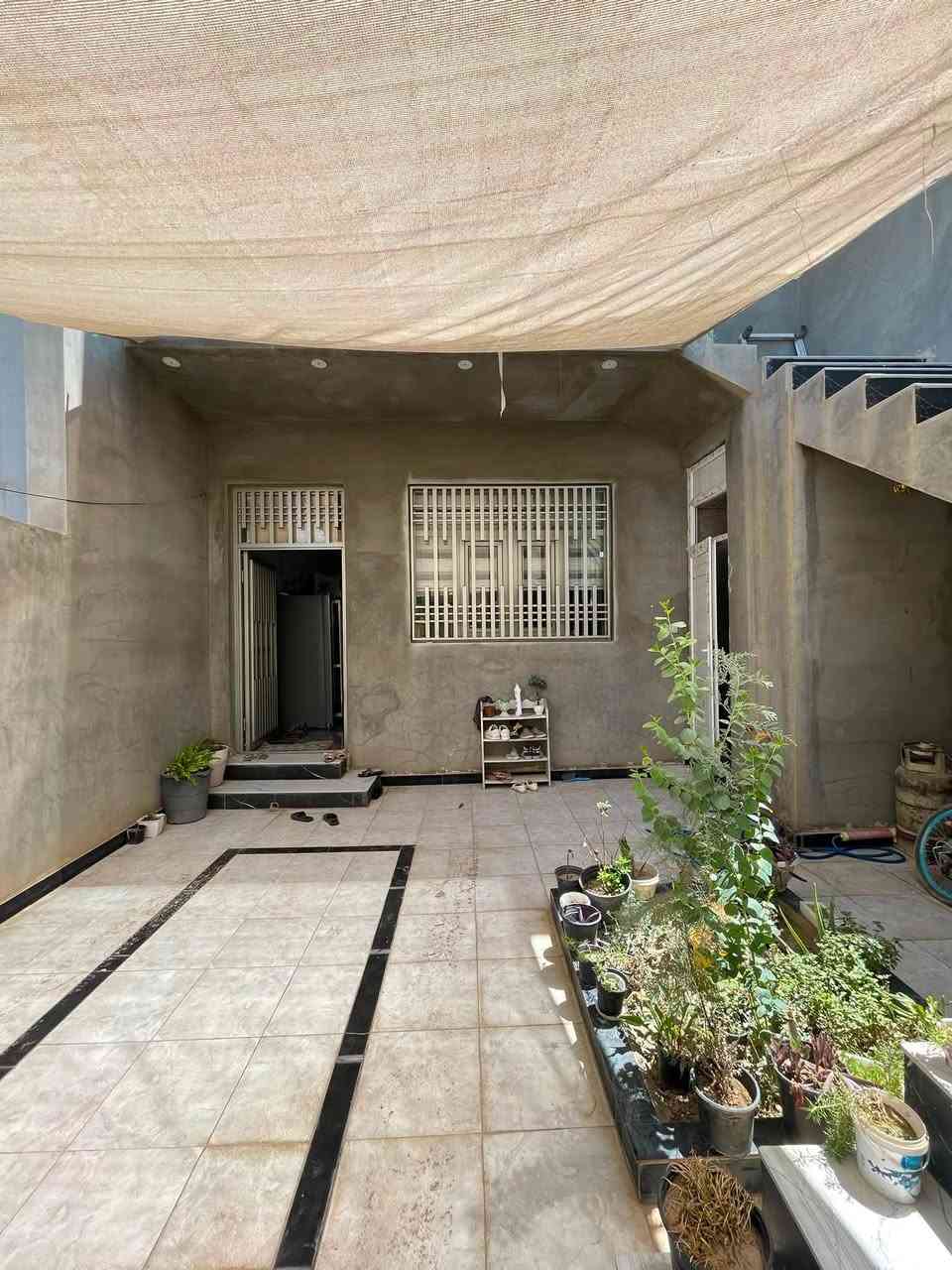 🏡 للبيع مشتمل سكني 

📍 الجبيرية الثانية | من جهة سوق مريدي

المساحة: 125 متر
الواجهة: 6.25 متر
النزال: 20 متر
الشارع: 10 متر
البناء: حديث، سنة 2024

🔹 تفاصيل العقار:
الطابق الأول يتكون من:
غرفة نوم + صالة + مطبخ + صحيات.

الطابق الثاني:
استقبال  الديوانية بالطابق الثاني درج خارجي+ غرفة نوم + مجمع صحيات.

🔸 المطبخ على عرض واجهة البيت.

💰 السعر:  خاص او↙️

📞 للاستفسار والتفاصيل:
***********
