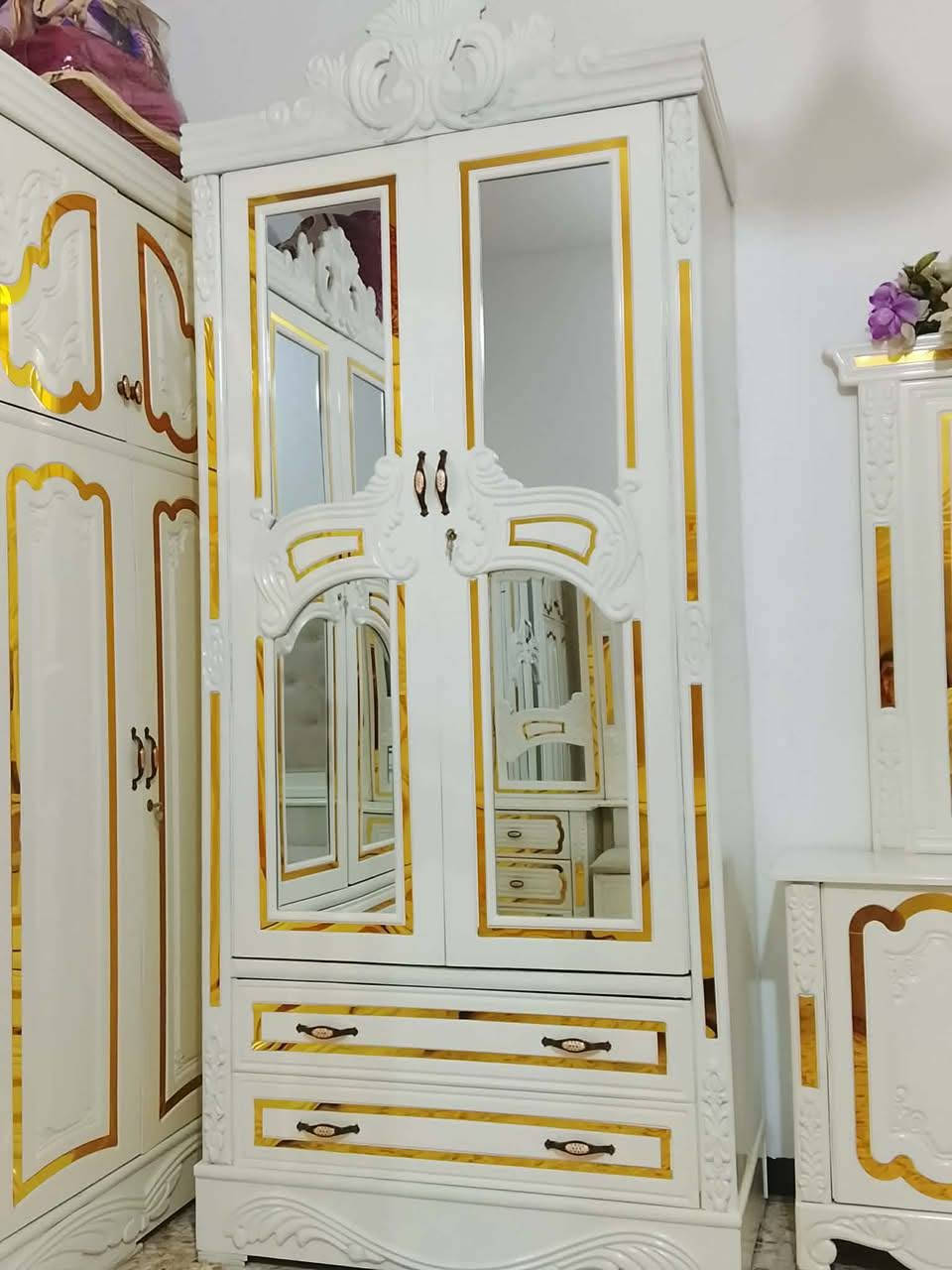 غرفه جديده تسكام سعر مليونين وبيه مجال بصيط مكان بابل حي النصر ***********
