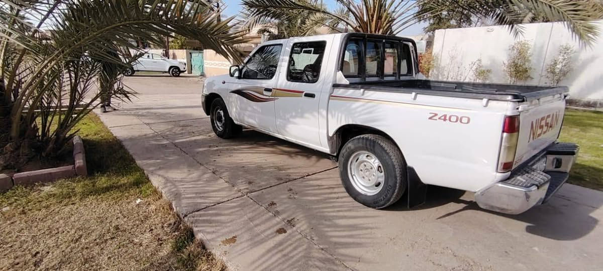 السلام عليكم
للبيع نيسان شبوط دبل قماره گير محرك مكفوله 
تخم تاير +سبير  كله جديد وياله تخم +سبيرجديد
باتري جديد سنويه لل 2031  باسمي سعر 110$
مكان  شمال بغداد قرب منشأه نصر بيها باب السكن صبغ
+ شبر بلقماره     
رقمي ***********
