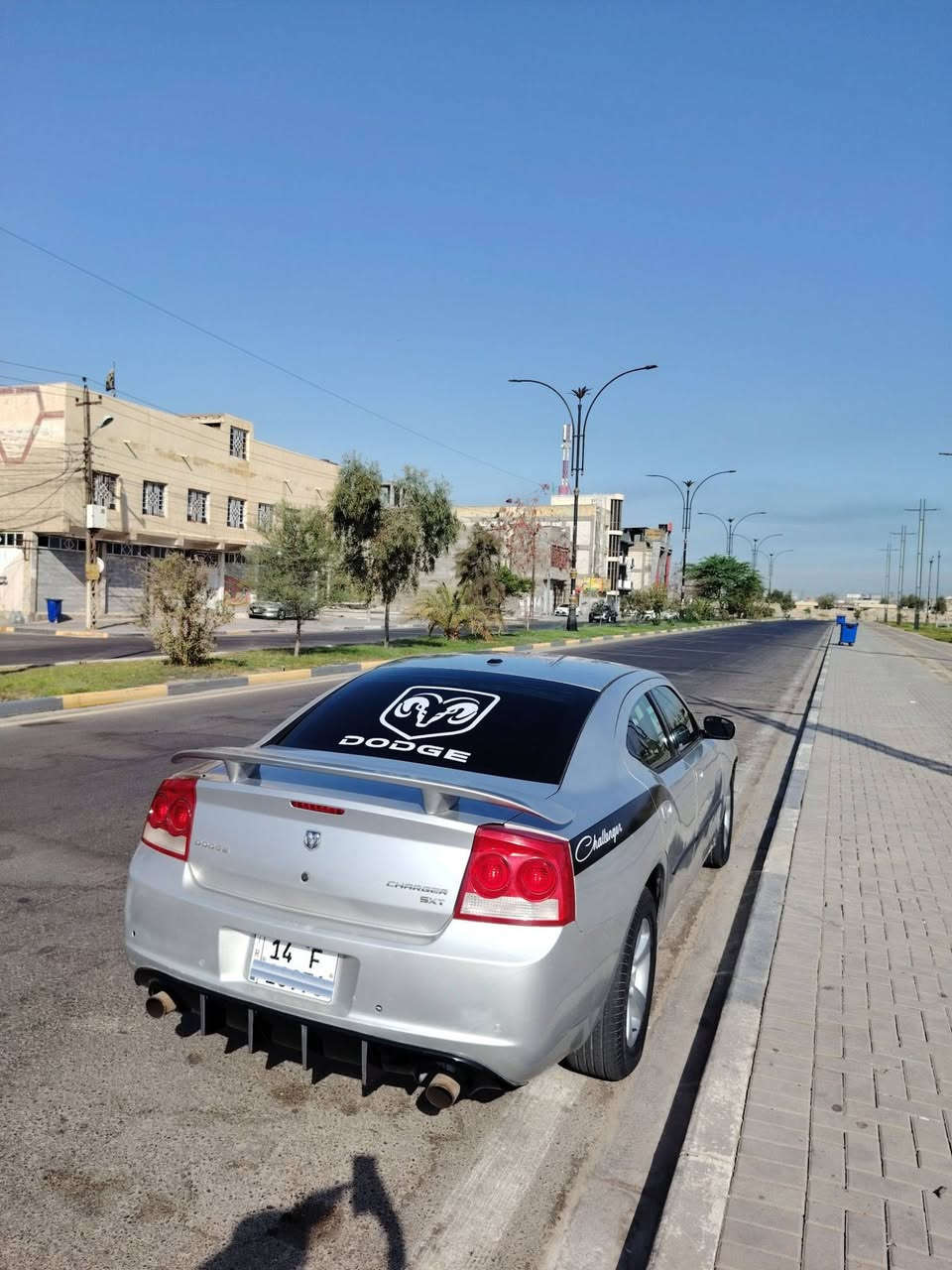 2010 رقم بصرة انكليزي تحول هزه جديده مكفوله من الضربه شاصي لغد كفاله صبغ عام جراد مكينه 3500 المرغوبه كير جديد حداده جديده شاشه جبيره
تو ويل اصل تخم تاير تمام سياره استخدام شخصي جاهزه للأخير ما ذب عليها الف سنويه مجدده لايت زنون عالي ناصي
كشنات كهربائي تحكم دواسات كهربائي تبريد ثلج منضومة كامله السعر 92  قابل للتفاوض عنواني البصره ***********
